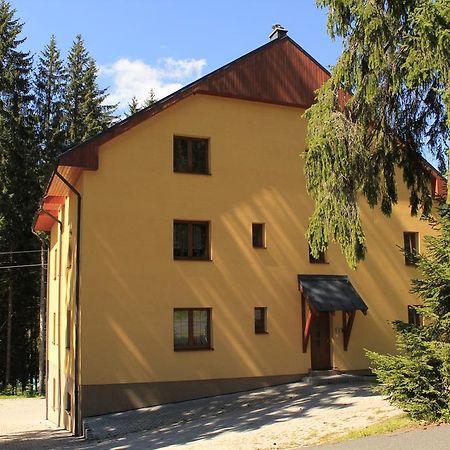 Apartmány Olympia Zelezna Ruda Exterior foto